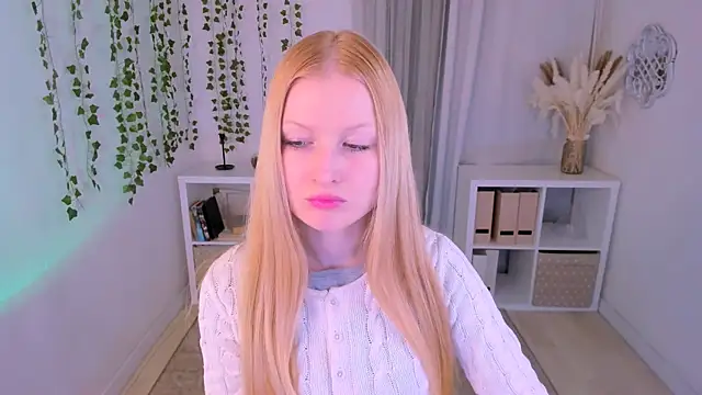 Laly Peach online show from February 27, 4:21 pm