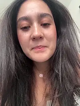 Snapshot of Nina_lovi chatting on May 8, 8:58 pm Nina lovi online show from May 8, 8:58 pm