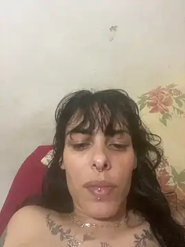 Snapshot of Sarah-safada chatting on April 29, 12:59 am Sarah-safada online show from April 29, 12:59 am