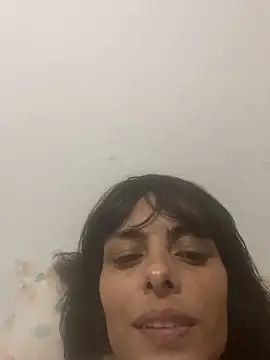 Snapshot of Sarah-safada chatting on June 22, 1:29 am Sarah-safada online show from June 22, 1:29 am