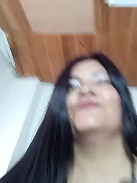 Snapshot of salomexlove_20 chatting on June 16, 1:25 pm salomexlove 20 online show from June 16, 1:25 pm