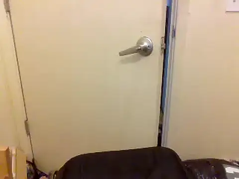 Snapshot of MzShyne chatting on February 6, 5:19 pm MzShyne online show from February 6, 5:19 pm