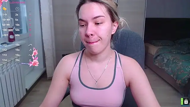 Lana  Nova online show from December 3, 5:15 am