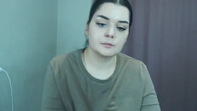 ohhhMie online show from December 18, 9:18 pm