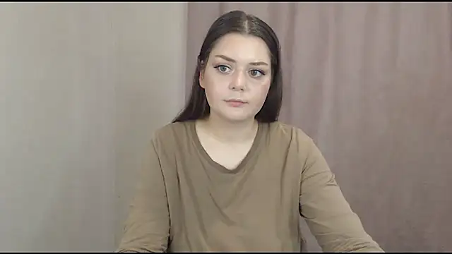 ohhhMie online show from September 16, 10:27 am