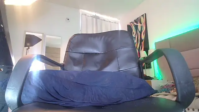 lizzy squirt online show from June 1, 2:19 pm