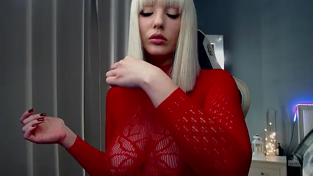 Snapshot of Queensy_Sins chatting on January 31, 4:06 pm Queensy Sins online show from January 31, 4:06 pm