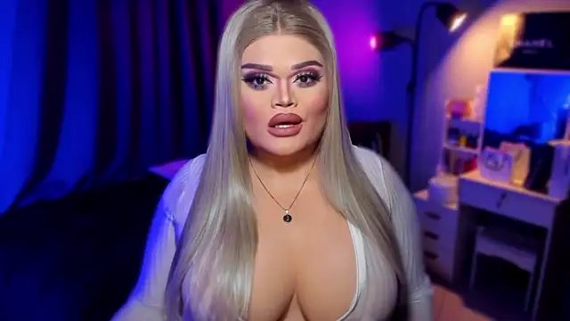 KarolinaThompson online show from December 14, 8:29 pm