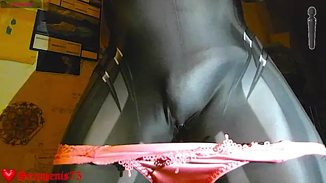 sexypenis75 online show from April 10, 6:23 pm