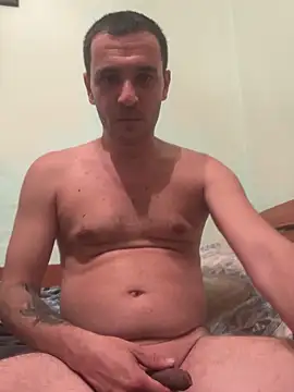 Snapshot of AlexandruUK chatting on June 11, 7:45 pm AlexandruUK online show from June 11, 7:45 pm