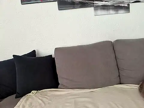 Snapshot of RubyRubin chatting on February 1, 2:13 pm RubyRubin online show from February 1, 2:13 pm