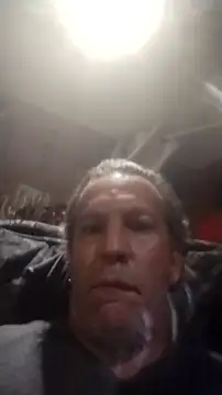 Snapshot of trucker1979 chatting on September 14, 2:22 am trucker1979 online show from September 14, 2:22 am