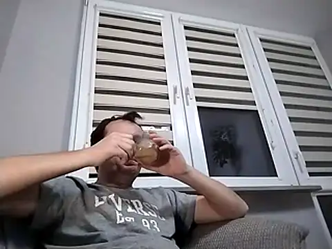 grzes19763 online show from December 19, 3:19 pm