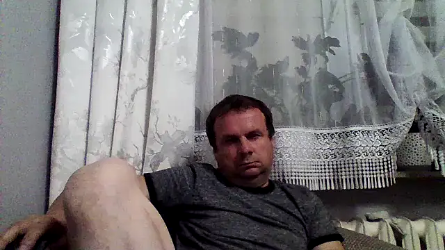 Snapshot of grzes19763 chatting on May 31, 7:48 pm grzes19763 online show from May 31, 7:48 pm