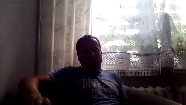Snapshot of grzes19763 chatting on June 27, 12:10 pm grzes19763 online show from June 27, 12:10 pm