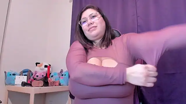 Snapshot of Bigt3ti chatting on January 19, 2:36 am Bigt3ti online show from January 19, 2:36 am