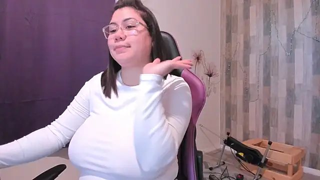 Snapshot of Bigt3ti chatting on January 26, 4:51 am Bigt3ti online show from January 26, 4:51 am