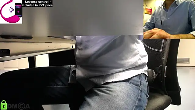 Snapshot of pliko chatting on February 3, 4:41 pm pliko online show from February 3, 4:41 pm