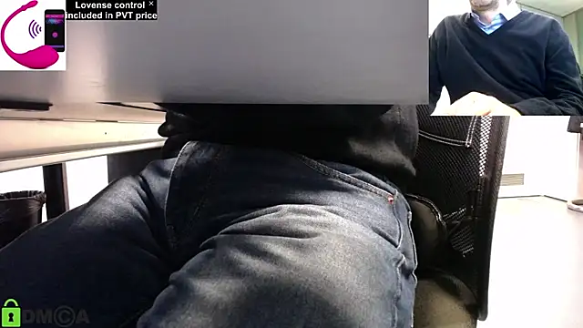 Snapshot of pliko chatting on February 25, 11:08 am pliko online show from February 25, 11:08 am