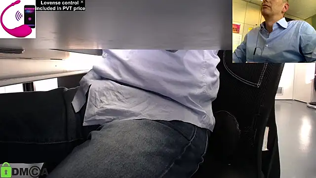 Snapshot of pliko chatting on February 27, 2:54 pm pliko online show from February 27, 2:54 pm