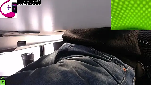 Snapshot of pliko chatting on March 3, 11:22 am pliko online show from March 3, 11:22 am