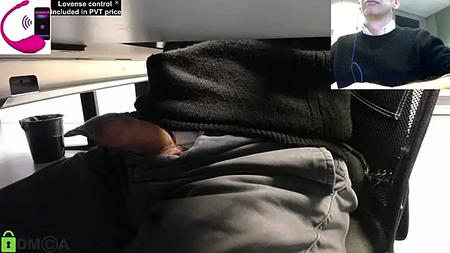 Snapshot of pliko chatting on March 12, 3:40 pm pliko online show from March 12, 3:40 pm