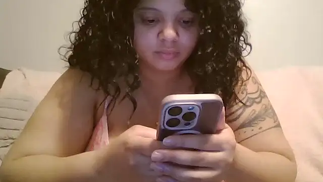 Snapshot of beautylovess chatting on March 31, 4:02 am beautylovess online show from March 31, 4:02 am