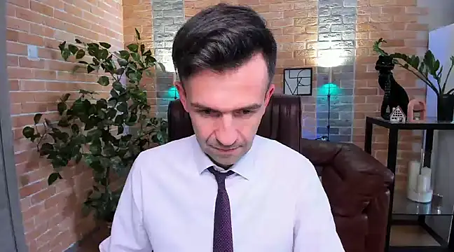 SteveTiger online show from February 13, 5:01 pm