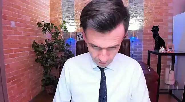 SteveTiger online show from February 19, 5:16 pm