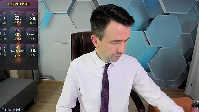 SteveTiger online show from November 30, 3:38 pm