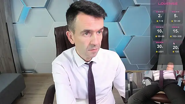 SteveTiger online show from February 3, 11:59 am