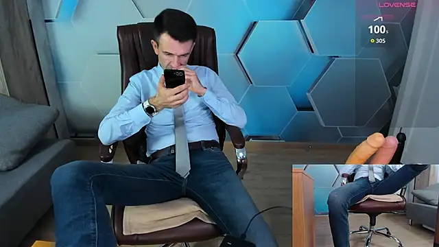 SteveTiger online show from March 20, 9:47 am