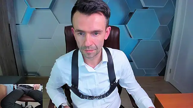 SteveTiger online show from April 23, 12:29 pm