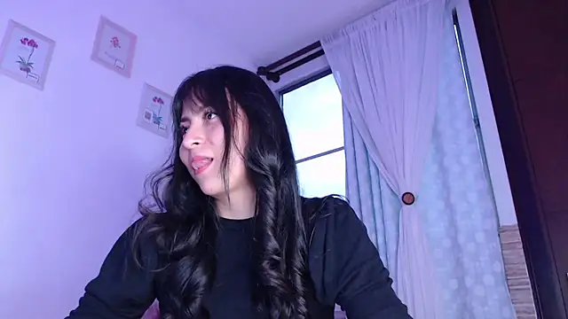 Snapshot of step_daughter chatting on March 6, 11:20 pm step daughter online show from March 6, 11:20 pm