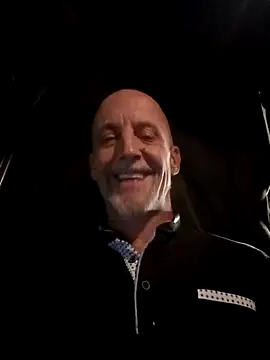 Snapshot of Edgingheaven69 chatting on October 31, 6:20 pm Edgingheaven69 online show from October 31, 6:20 pm