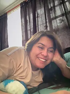 Ixchel Anaid online show from April 19, 1:10 pm