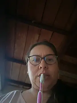 Ixchel Anaid online show from June 8, 10:59 am