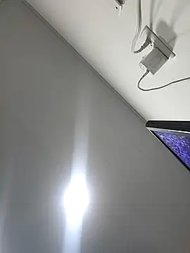 Snapshot of estrella_tasty chatting on November 15, 1:03 am estrella tasty online show from November 15, 1:03 am