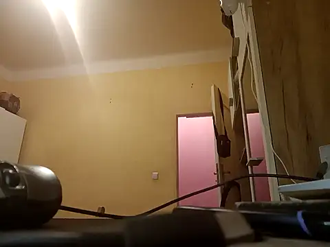 Snapshot of MrWhitePL chatting on January 31, 8:43 pm MrWhitePL online show from January 31, 8:43 pm