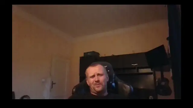 MrWhitePL online show from July 5, 7:10 pm