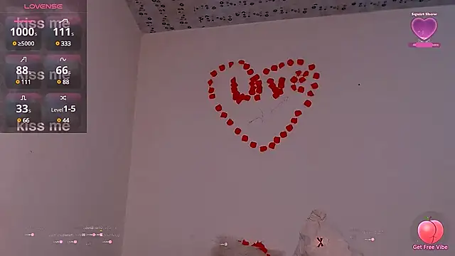 UrNaughtyGfMilf online show from March 20, 5:58 pm