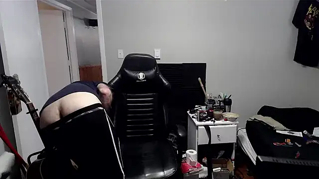 Snapshot of Anix888 chatting on February 15, 1:38 pm Anix888 online show from February 15, 1:38 pm