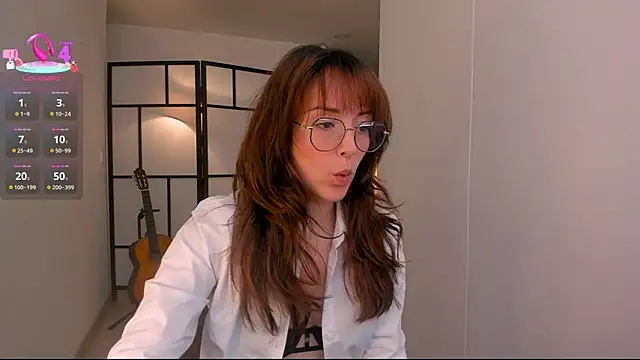 molly marmalade  online show from May 26, 5:42 pm