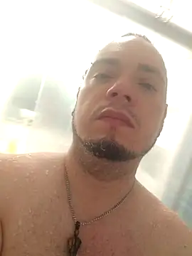 latinoflpr online show from December 16, 1:54 am