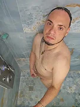 latinoflpr online show from March 13, 12:50 am