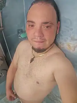 latinoflpr online show from April 27, 1:58 am