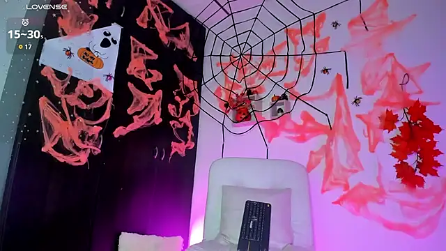 Snapshot of Lisvandr chatting on October 15, 4:07 pm Lisvandr online show from October 15, 4:07 pm