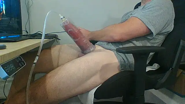 Snapshot of Bloopers66 chatting on July 15, 2:06 am Bloopers66 online show from July 15, 2:06 am