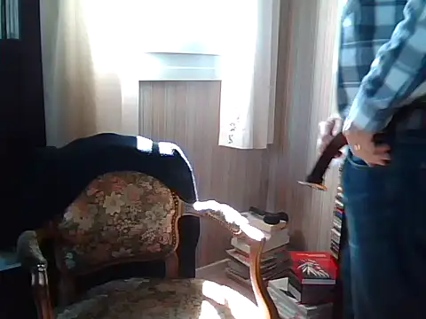 Snapshot of johnjohn622662 chatting on April 6, 1:45 pm johnjohn622662 online show from April 6, 1:45 pm