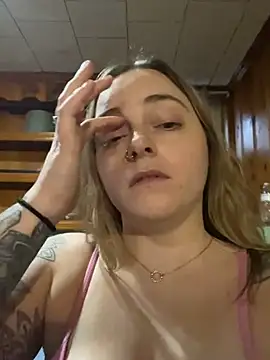 jaseyrae online show from December 11, 8:18 pm